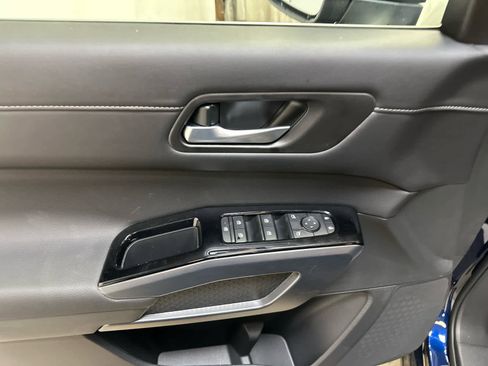 New 2026 Nissan Pathfinder SL AWD/4WD image 11