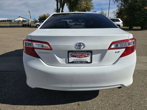 Used 2013 Toyota Camry LE image 5