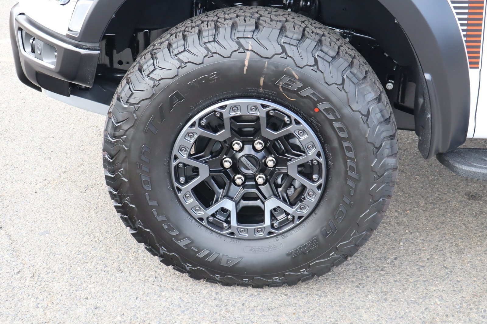 New 2026 Ford F150 Raptor w/ Equipment Group 803A Raptor R AWD/4WD image 14