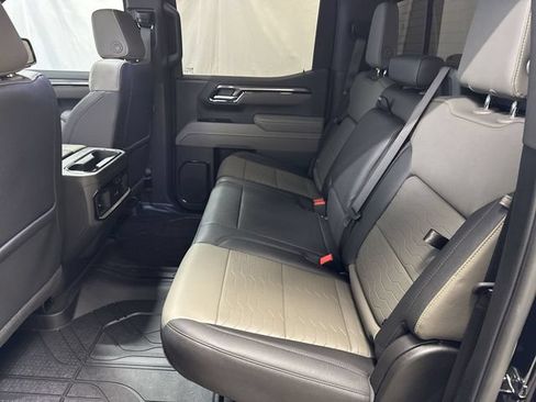 Used 2025 Chevrolet Silverado 1500 ZR2 w/ Technology Package AWD/4WD image 13