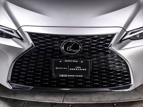 Used 2023 Lexus IS 300 w/ Premium Package RWD image 9