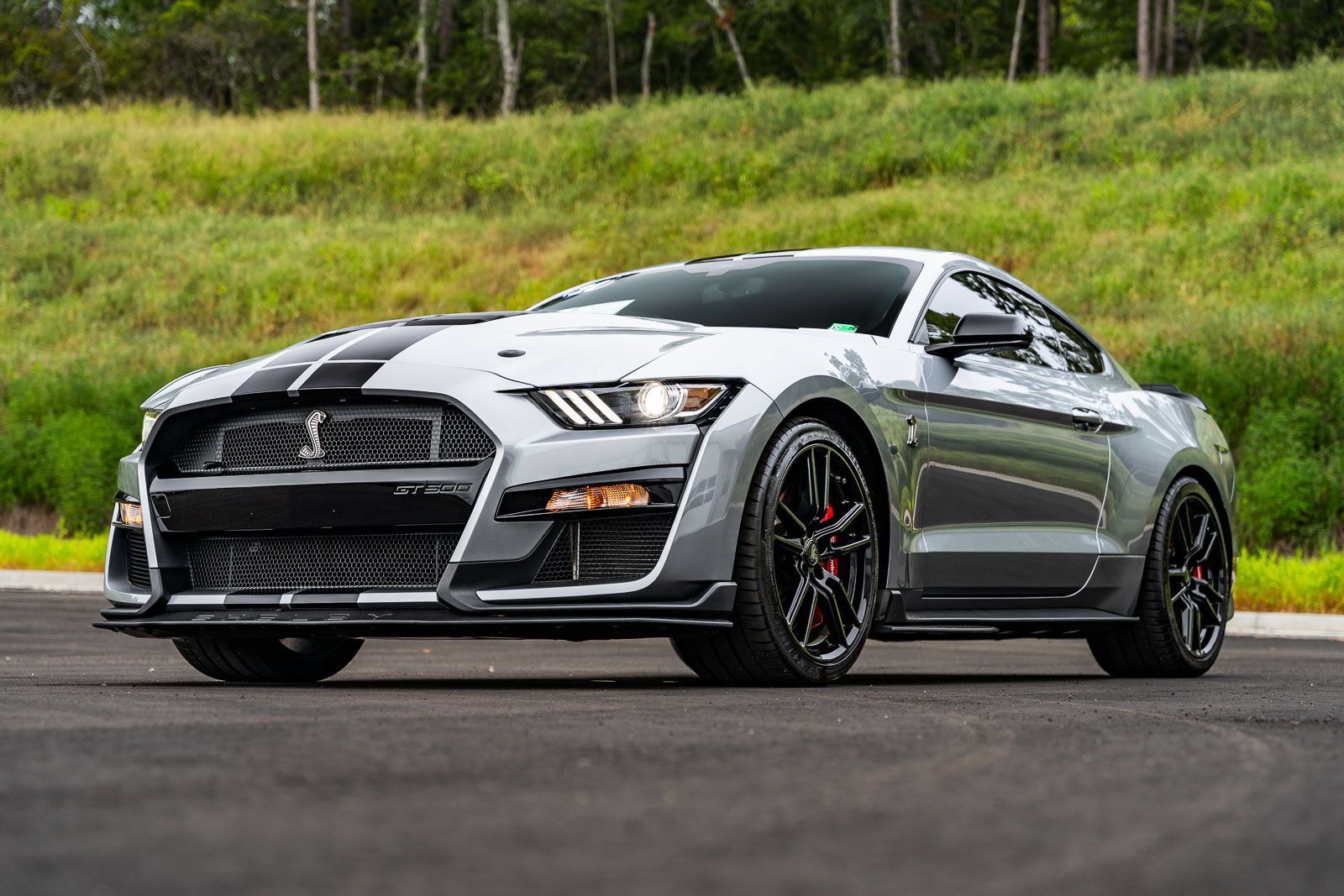 Used 2021 Ford Mustang Shelby GT500 RWD image 5