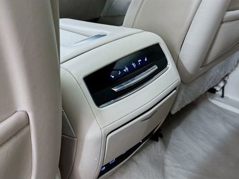 Used 2022 Cadillac Escalade ESV Sport Platinum w/ Heavy-Duty Trailer Package image 31