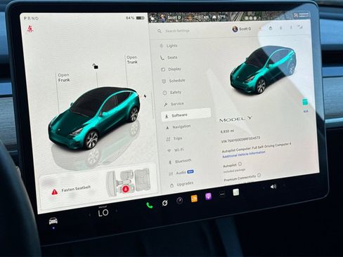 Used 2024 Tesla Model Y 2WD image 27