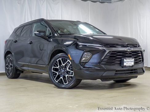 Used 2023 Chevrolet Blazer RS w/ Driver Confidence II Package image 2
