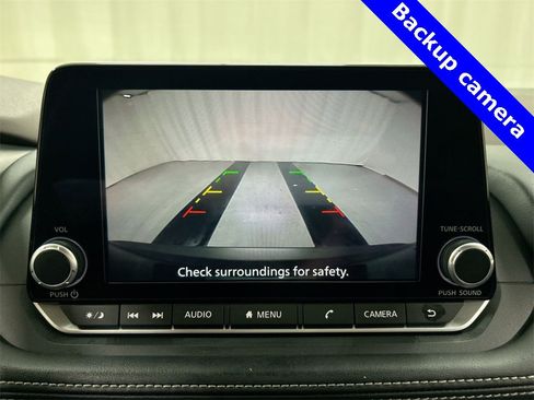 Used 2023 Nissan Rogue SV image 19