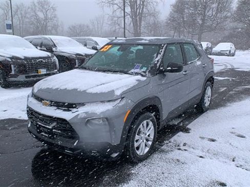 Used 2023 Chevrolet TrailBlazer LS image 1