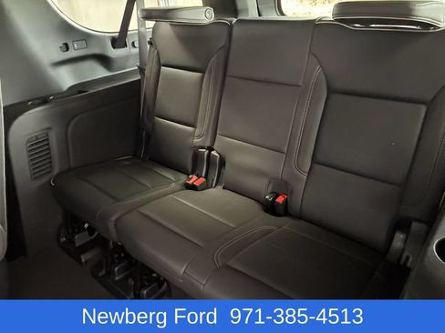 Used 2025 GMC Yukon XL Elevation w/ Elevation Premium Package AWD/4WD image 29