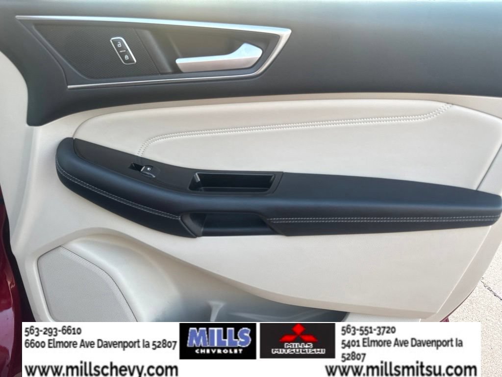 Used 2018 Ford Edge Titanium w/ Technology Package AWD/4WD image 22