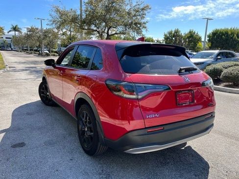Used 2024 Honda HR-V Sport image 3