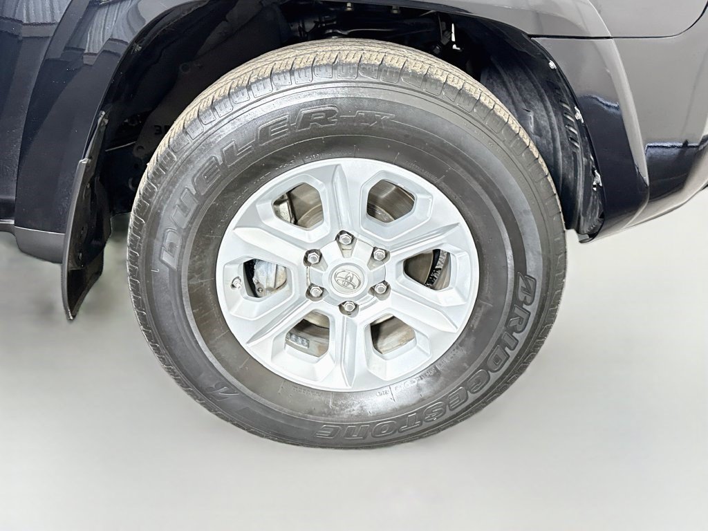 Used 2019 Toyota 4Runner SR5 Premium RWD image 30