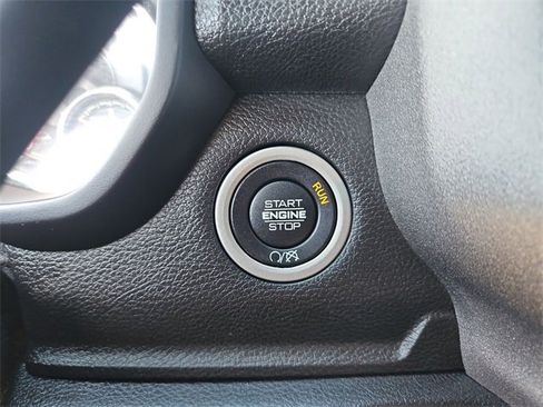 Used 2024 RAM 2500 Tradesman w/ Chrome Appearance Group image 16