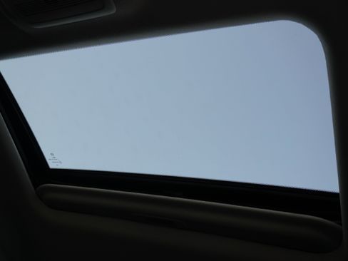 Used 2022 MAZDA CX-30 AWD 2.5 S w/ Premium Package image 19