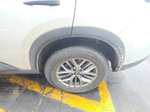 Certified 2024 Nissan Rogue S image 11