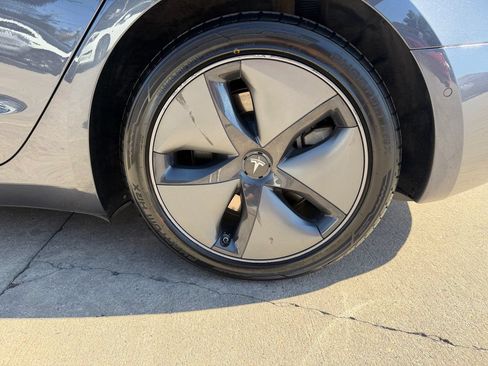 Used 2020 Tesla Model 3 Long Range AWD/4WD image 46