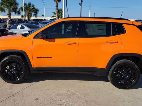 New 2026 Jeep Compass Latitude AWD/4WD image 5