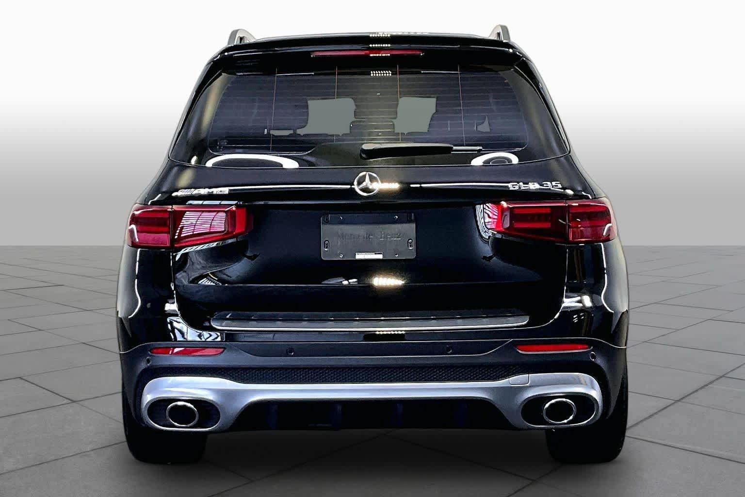Certified 2025 Mercedes-Benz GLB 35 AMG 4MATIC image 5