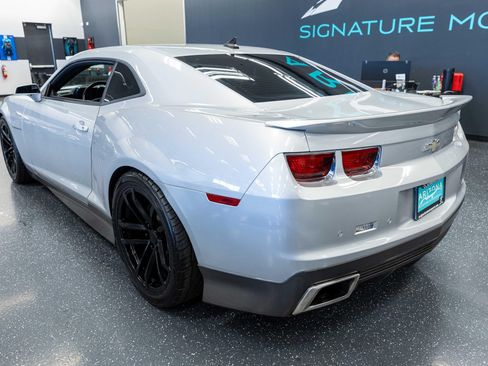 Used 2011 Chevrolet Camaro SS w/ LPO, Ground Effects Package RWD image 8
