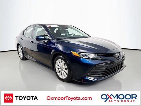 Certified 2020 Toyota Camry LE image 1