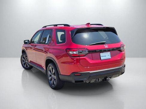 New 2026 Honda Pilot Sport image 6