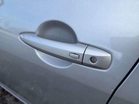 Used 2020 Nissan Sentra SV image 16