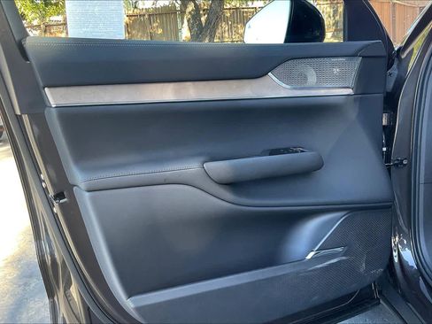 New 2025 Volvo EX90 Ultra w/ Protection Package Premier image 24