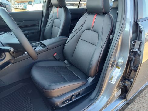 New 2026 Nissan Sentra SR w/ SR Premium Package image 7