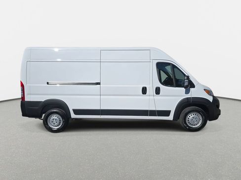 New 2026 RAM ProMaster 2500 w/ Convenience Group FWD image 4