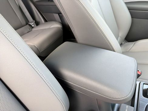 New 2026 Subaru Outback Limited AWD/4WD image 32