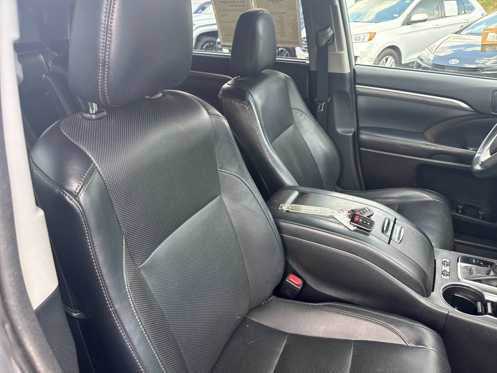 Used 2018 Toyota Highlander Limited AWD/4WD image 28