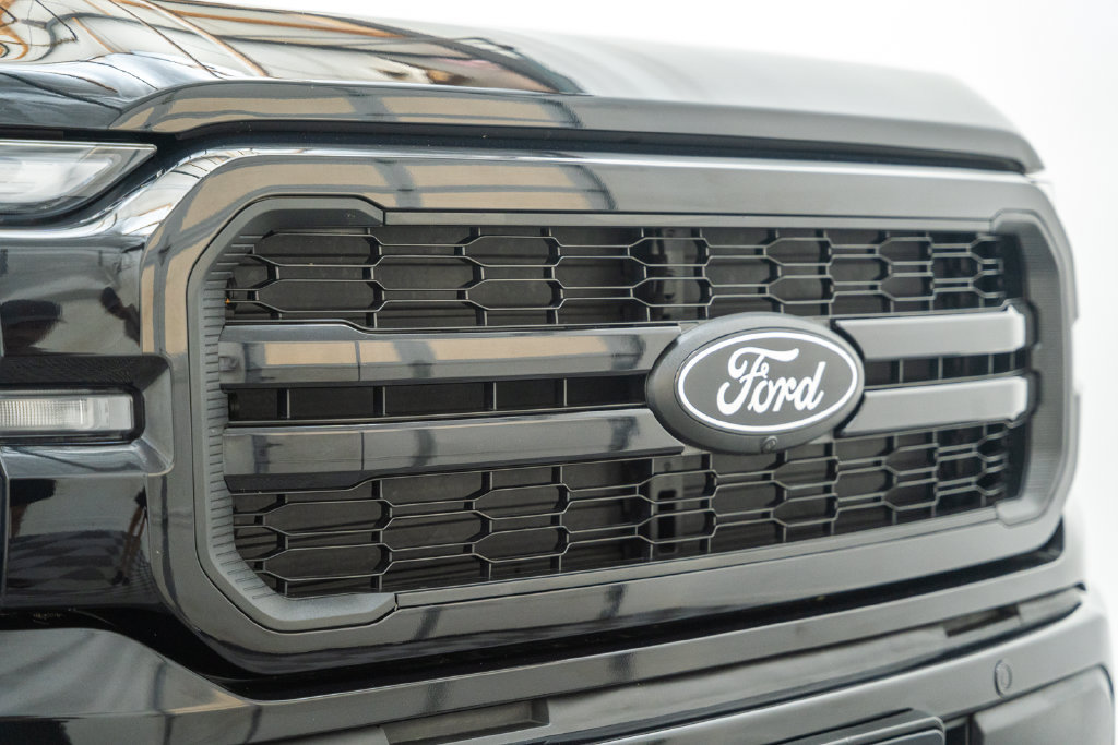 Used 2024 Ford F150 Lariat w/ Bed Utility Package AWD/4WD image 13