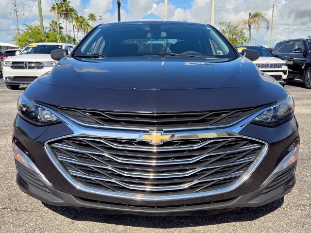 Used 2022 Chevrolet Malibu LS w/ LPO, Convenience Package 2 FWD image 2