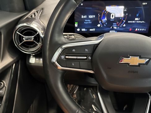 Used 2025 Chevrolet Equinox LT w/ Convenience Package II AWD/4WD image 22