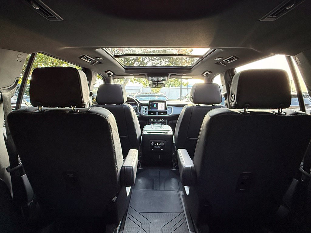 Used 2024 Chevrolet Suburban RST w/ Luxury Package AWD/4WD image 39