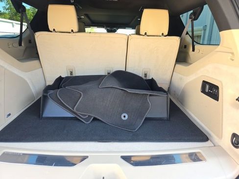 Used 2023 Cadillac Escalade ESV Premium Luxury w/ LPO, Radiant Package image 34