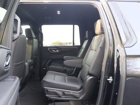 Certified 2024 Chevrolet Suburban Z71 w/ Off-Road Capability Package AWD/4WD image 43