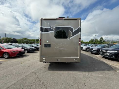 Used 2016 Mercedes-Benz Sprinter 3500 image 6