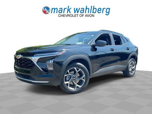 Used 2026 Chevrolet Trax LT w/ Driver Confidence Package FWD image 1