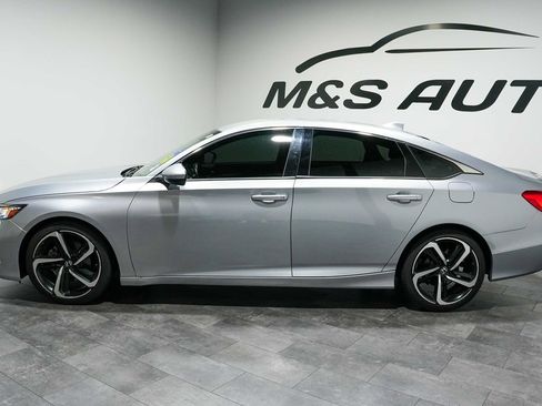 Used 2019 Honda Accord Sport image 3