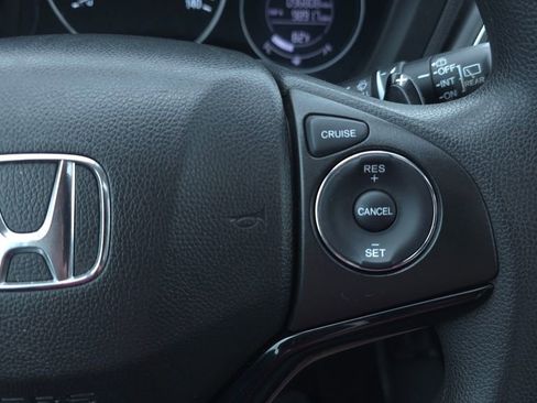 Used 2018 Honda HR-V EX image 26