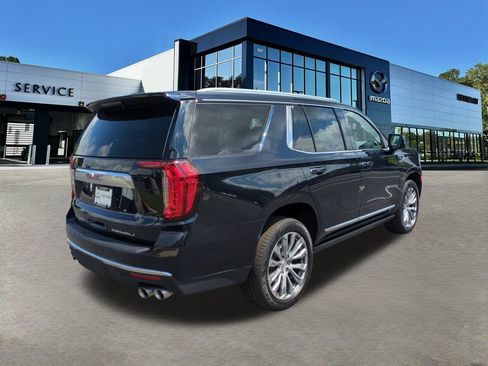 Used 2021 GMC Yukon Denali w/ Denali Premium Package AWD/4WD image 4