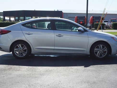 Used 2019 Hyundai Elantra SEL FWD image 4