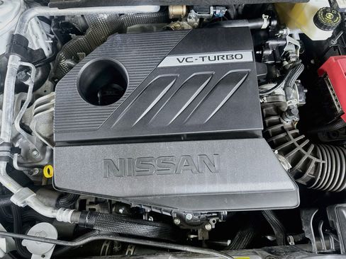 Used 2023 Nissan Rogue SV AWD/4WD image 31