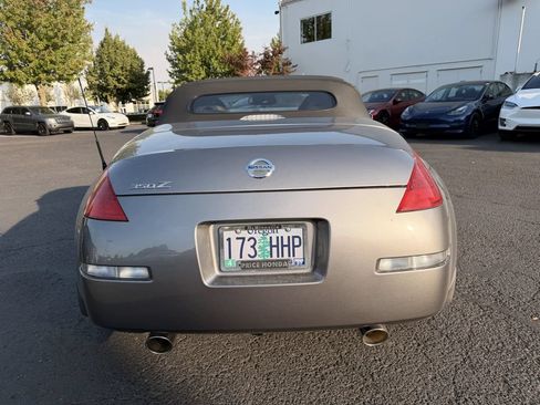 Used 2007 Nissan 350Z Enthusiast RWD image 11
