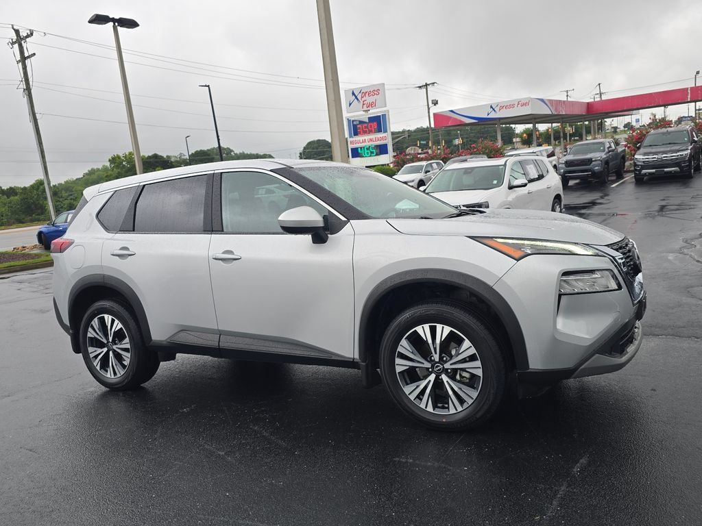 Used 2023 Nissan Rogue SV AWD/4WD image 1