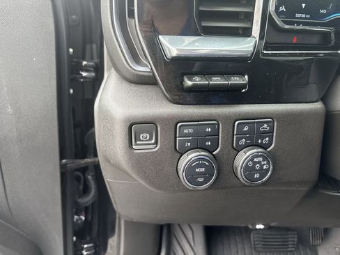 Certified 2024 Chevrolet Silverado 1500 High Country w/ Technology Package AWD/4WD image 17