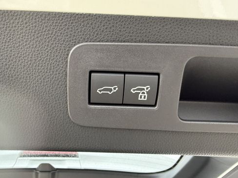 New 2026 Lexus LX 600 4WD w/ Luxury Package image 14