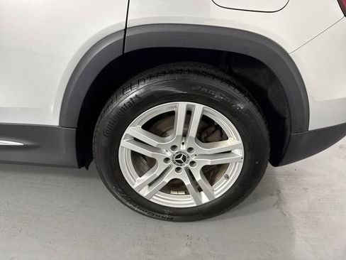 Used 2022 Mercedes-Benz GLB 250 4MATIC image 5