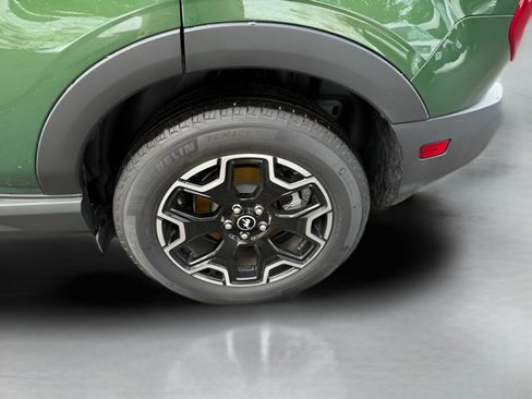 Certified 2025 Ford Bronco Sport Outer Banks w/ Outer Banks Tech Package+ AWD/4WD image 26