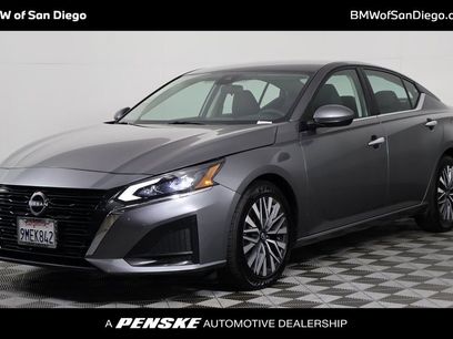 Used 2023 Nissan Altima 2.5 SV